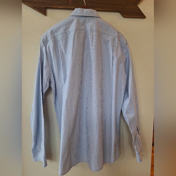 Eddie Bauer Legend Wash Classic Pinstriped Button Down Shirt Size M - Picture 7 of 8